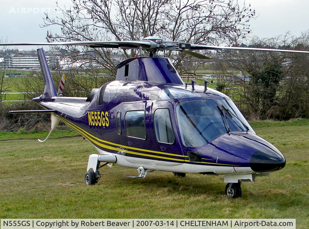 N555GS, Agusta A-109E C/N 11112, Agusta A109E(Cheltenham Race Course)