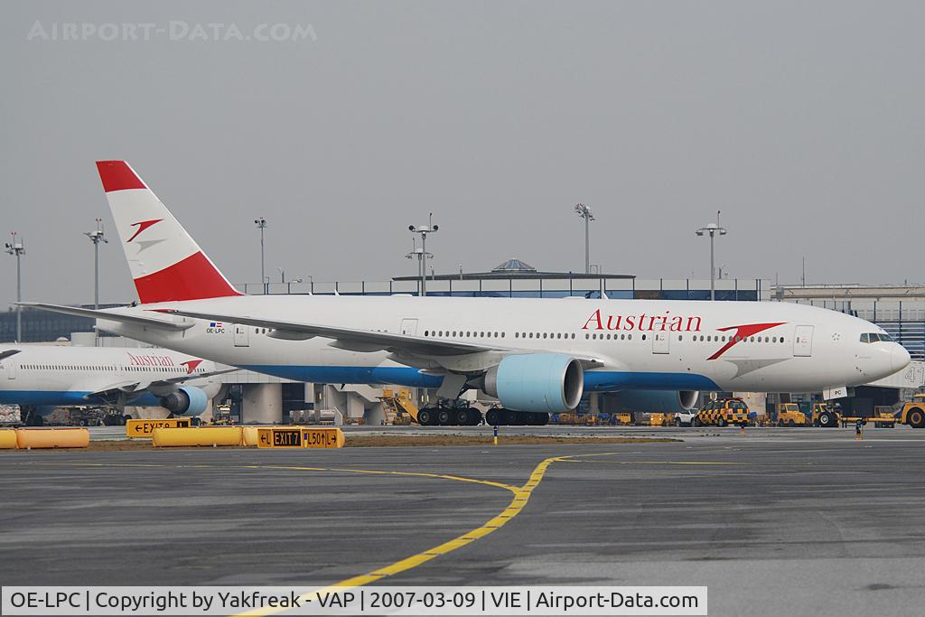 OE-LPC, 2002 Boeing 777-2Z9/ER C/N 29313, Austrian Airlines Boeing 777-200