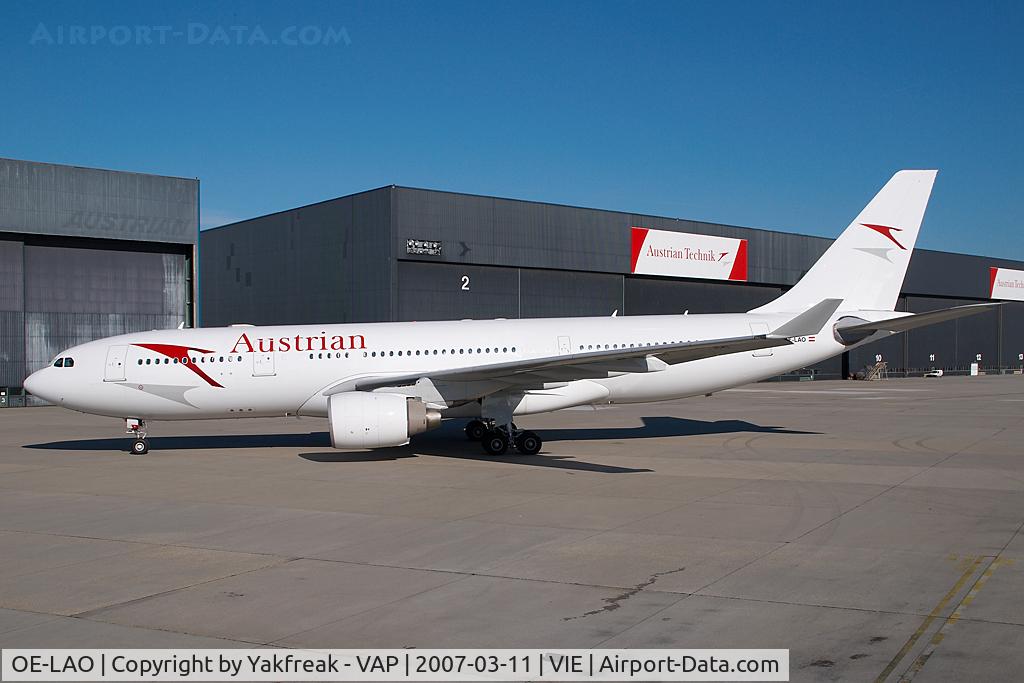 OE-LAO, 2000 Airbus A330-223 C/N 181, Austrian Airlines Airbus A330-200