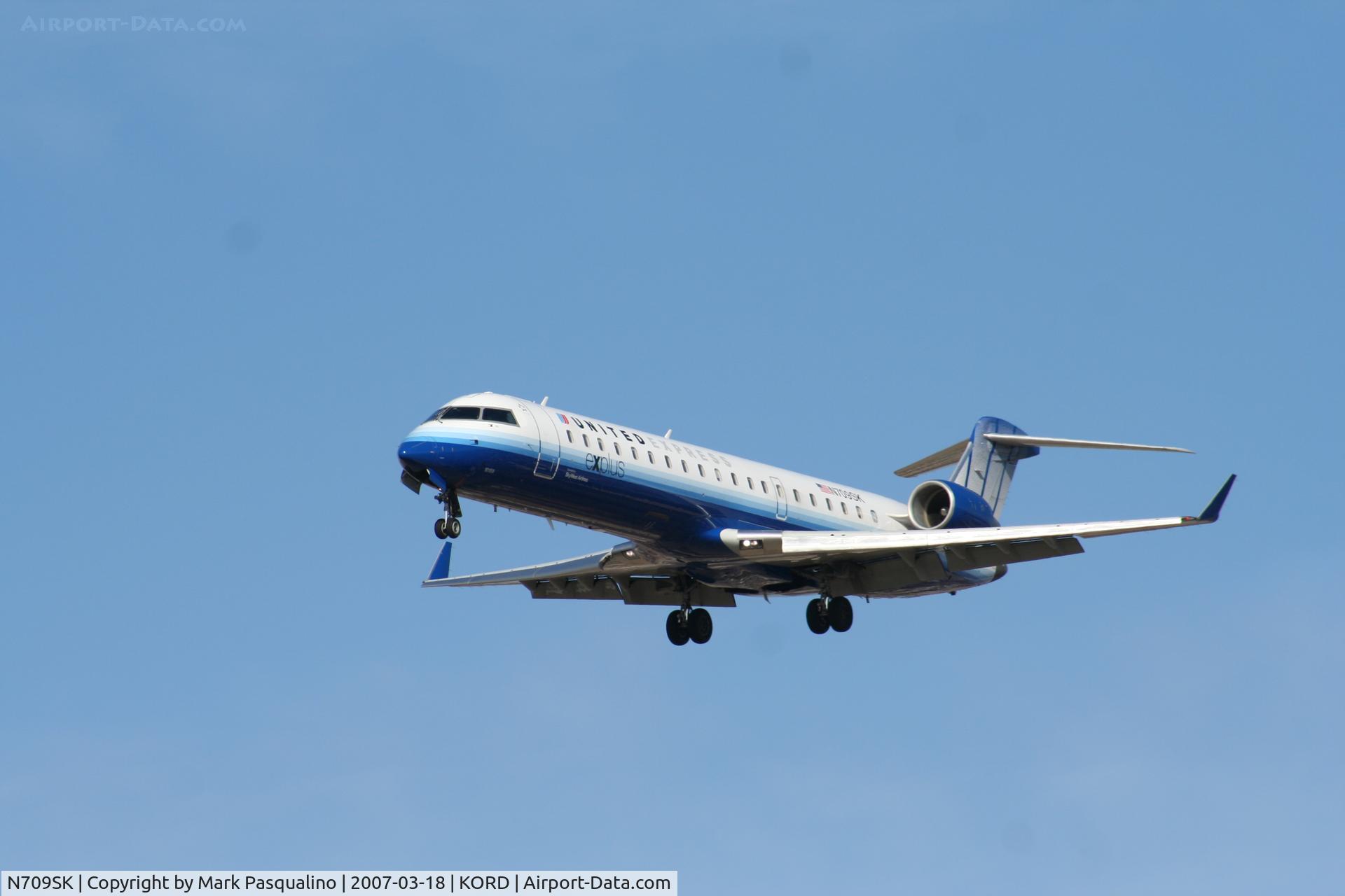 N709SK, 2004 Bombardier CRJ-701ER (CL-600-2C10) Regional Jet C/N 10159, CL-600-2C10