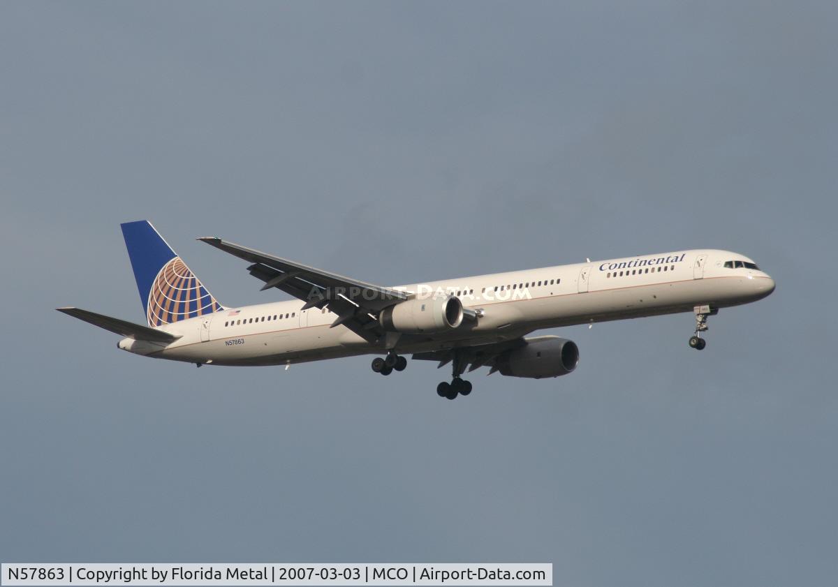 N57863, 2001 Boeing 757-33N C/N 32587, Continental