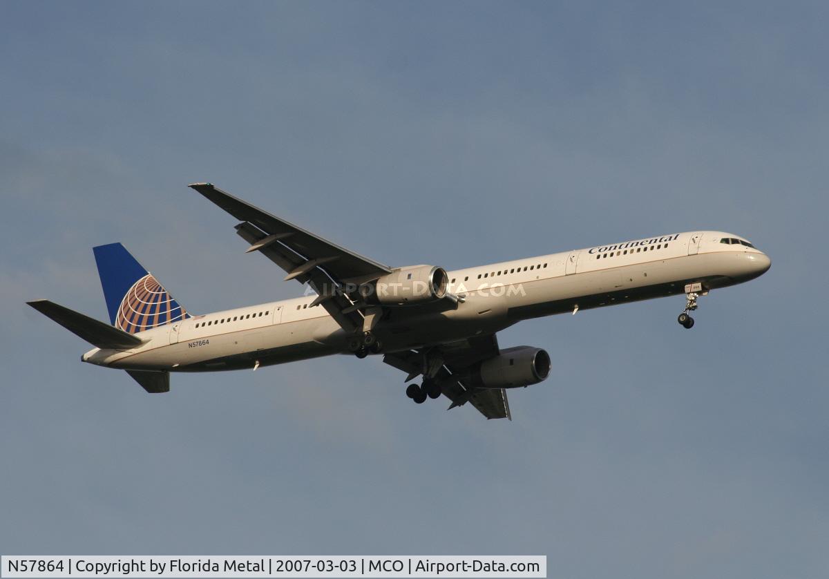 N57864, 2001 Boeing 757-33N C/N 32588, Continental
