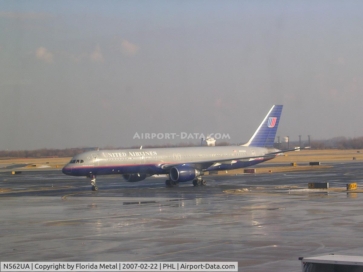 N562UA, 1992 Boeing 757-222 C/N 26664, United