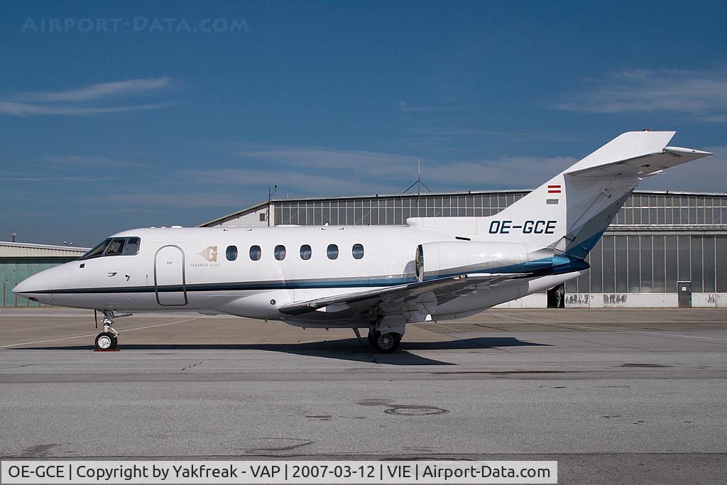 OE-GCE, 2001 Raytheon Hawker 800XP C/N 258536, Goldeckflug Bae 125
