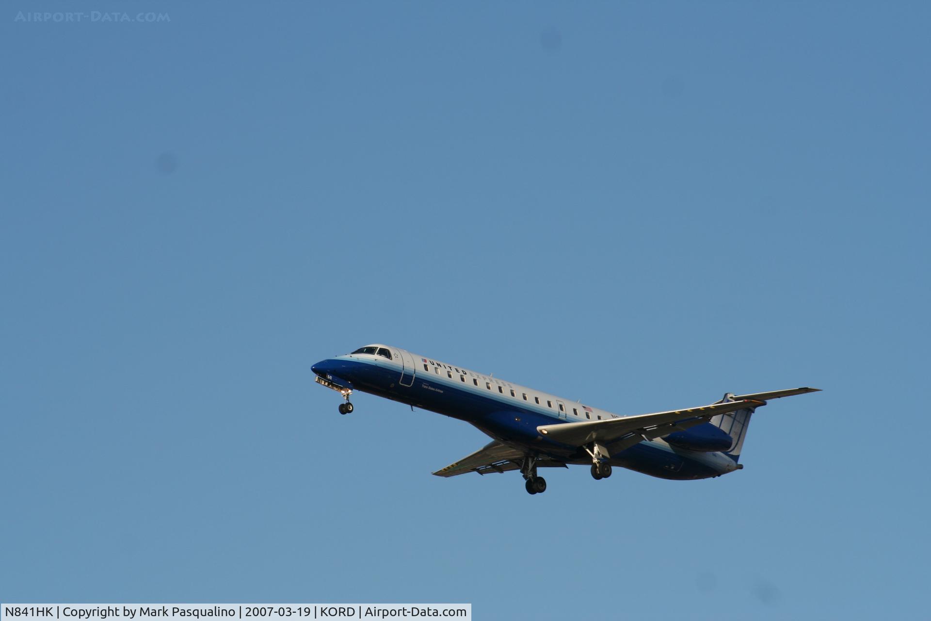 N841HK, 2001 Embraer ERJ-145LR (EMB-145LR) C/N 145382, EMB-145LR