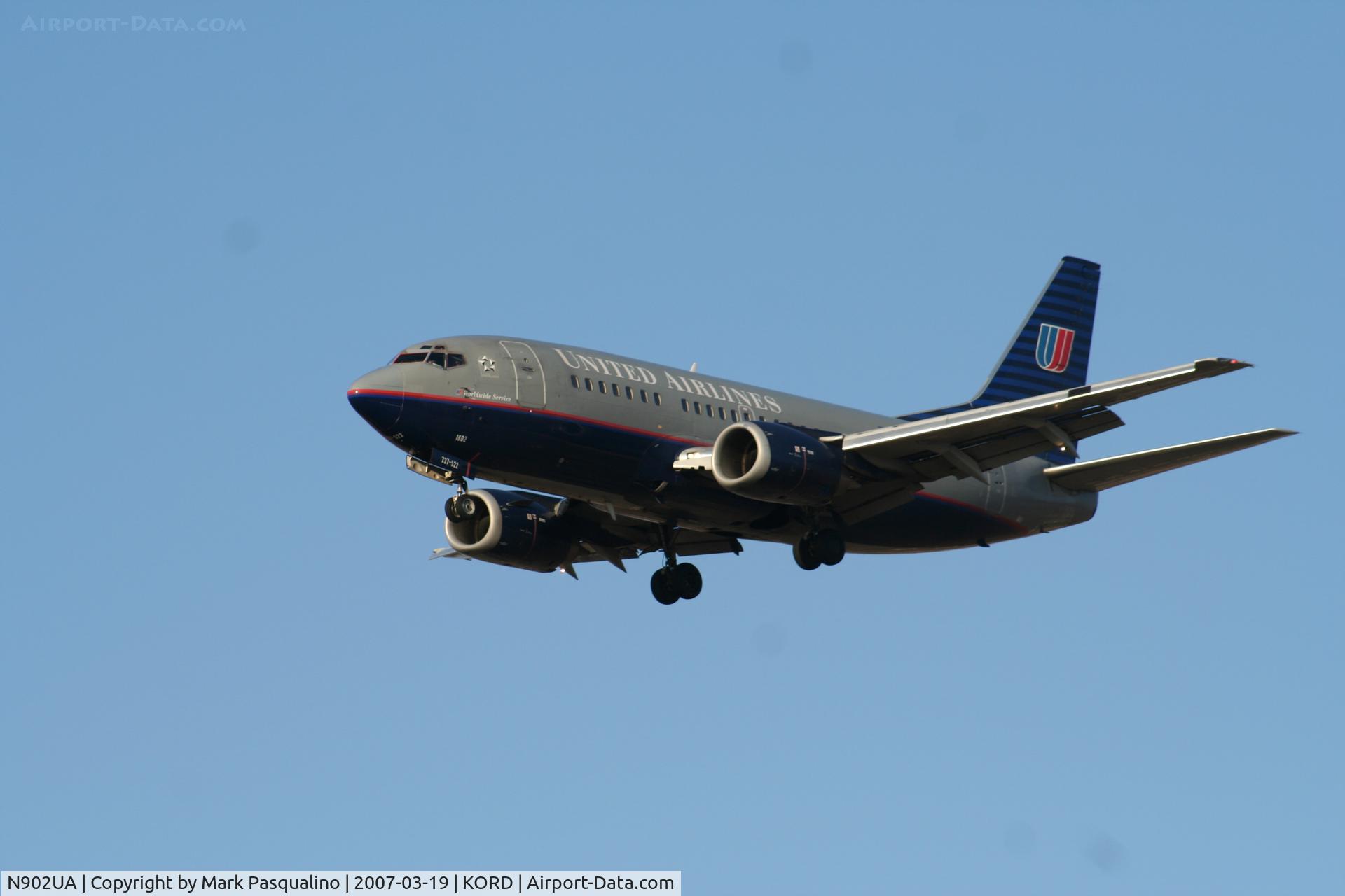 N902UA, 1990 Boeing 737-522 C/N 25002, Boeing 737-500