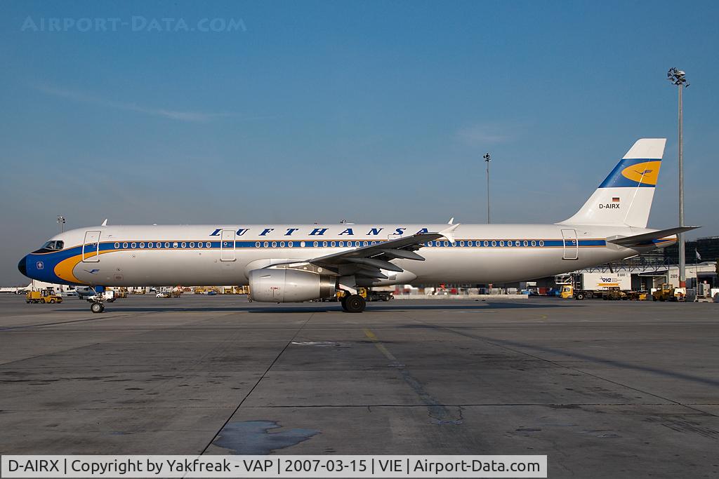 D-AIRX, 1998 Airbus A321-131 C/N 0887, Lufthansa Airbus A321 in Retro colors