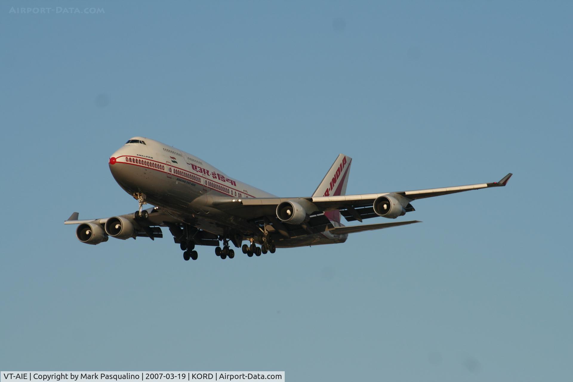VT-AIE, 1990 Boeing 747-412 C/N 24226, Boeing 747-400