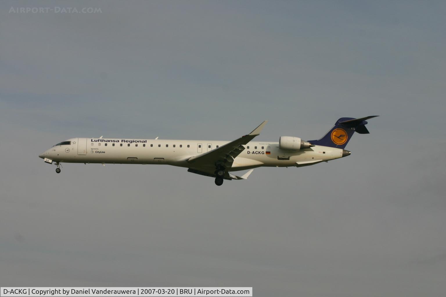 D-ACKG, 2006 Bombardier CRJ-900LR (CL-600-2D24) C/N 15084, descending to rwy 25L