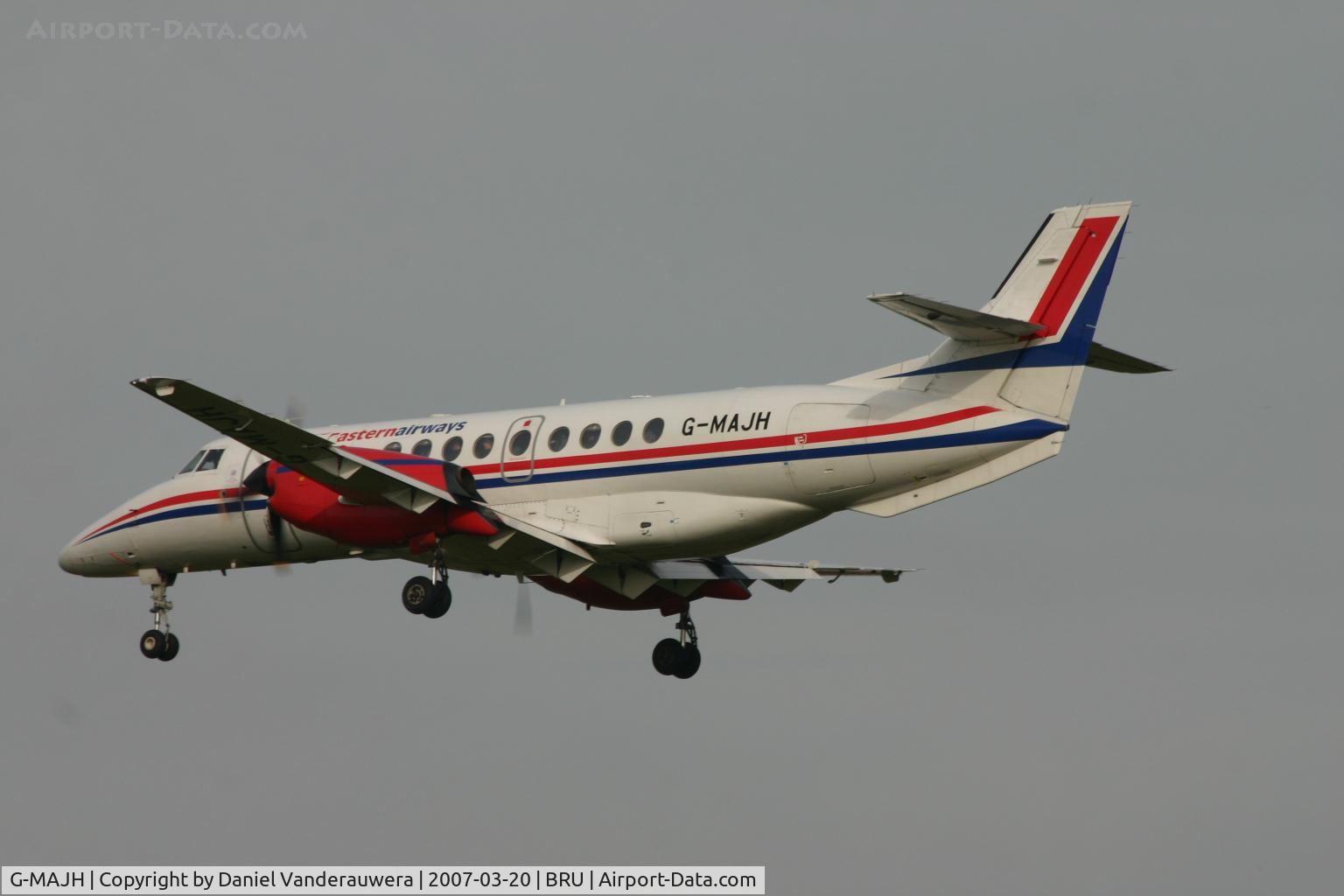 G-MAJH, 1993 British Aerospace Jetstream 41 C/N 41010, descending to rwy 25L