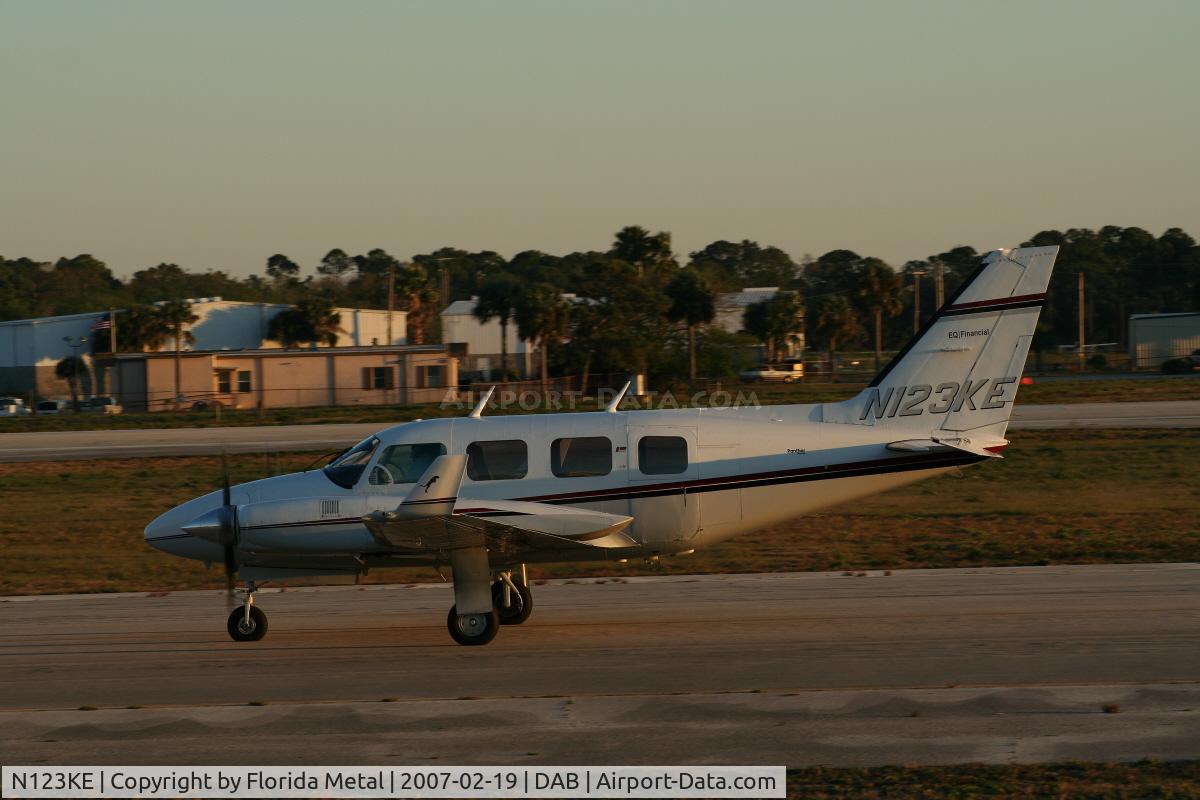N123KE, 1979 Piper PA-31-325 Navajo C/R C/N 31-7912066, Piper 31