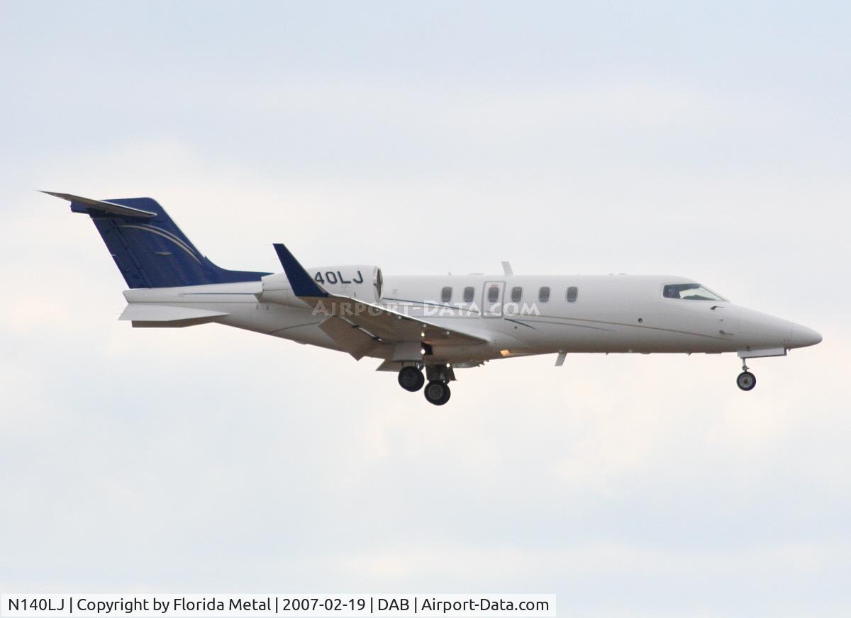 N140LJ, Learjet 45 C/N 2044, Lear 45