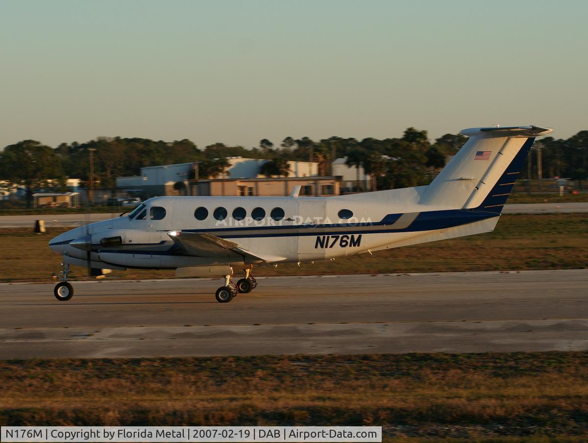 N176M, 1982 Beech 200 C/N BB-1029, Beech 200