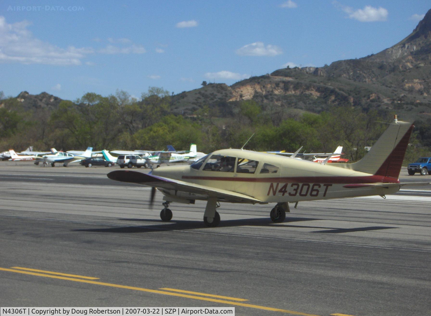N4306T, 1971 Piper PA-28R-200 Cherokee Arrow C/N 28R-7235004, 1971 Piper PA-28R-200 ARROW, Lycoming IO-360-C1C 200 Hp, taxi