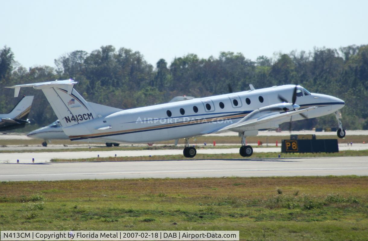 N413CM, 1988 Beech 1900C C/N UC-13, Casey Mears