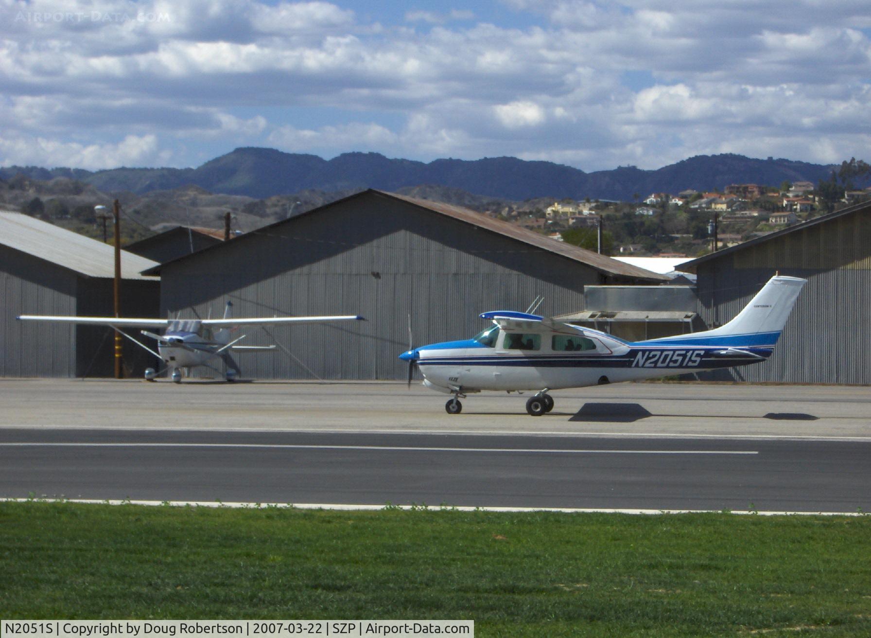 N2051S, 1975 Cessna 210L Centurion C/N 21061018, 1975 Cessna 210L CENTURION, Continental IO-520-L 300 Hp, taxi back to Rwy 04