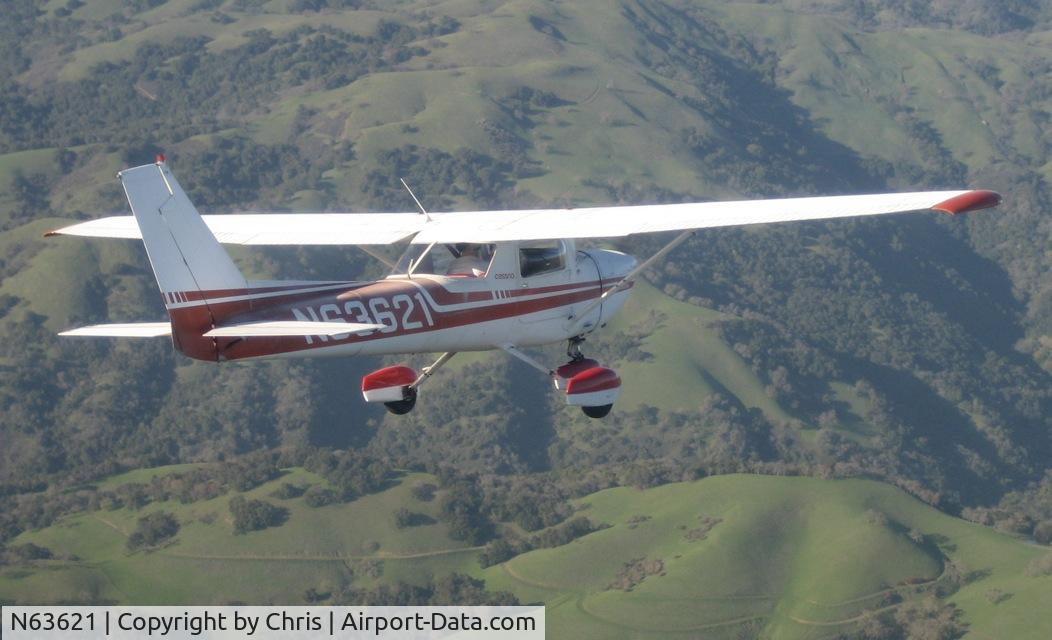 N63621, 1975 Cessna 150M C/N 15077436, In flight