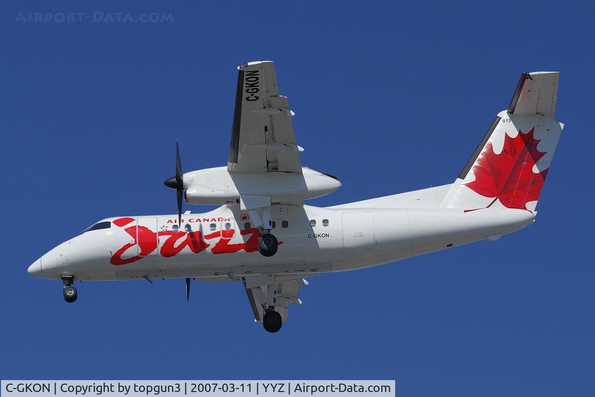 C-GKON, 1988 De Havilland Canada DHC-8-102 Dash 8 C/N 130, Short final for RWY24R.