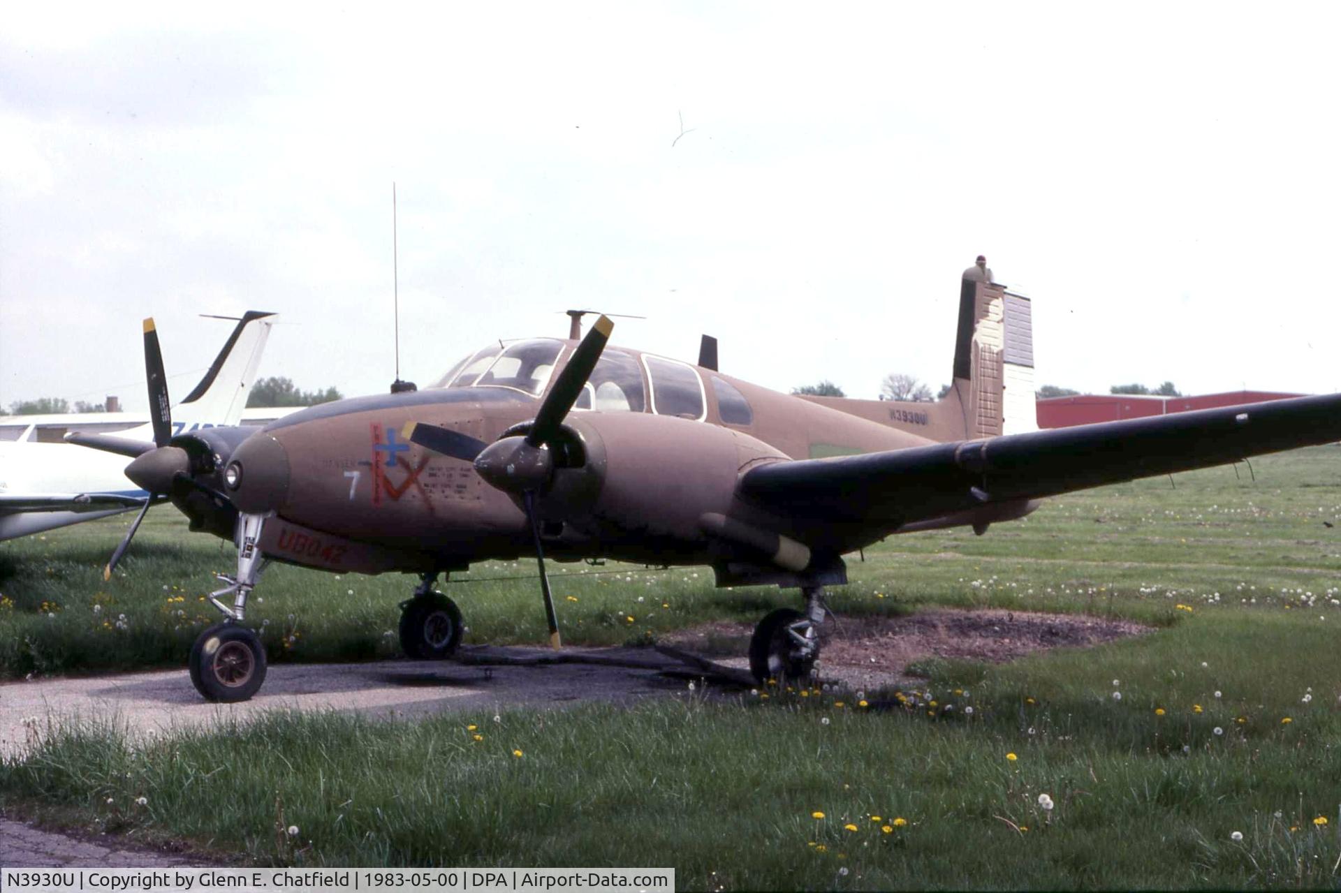 N3930U, Beech U-8D C/N 573098, ex Army U-8D 57-3098, parked on the ramp