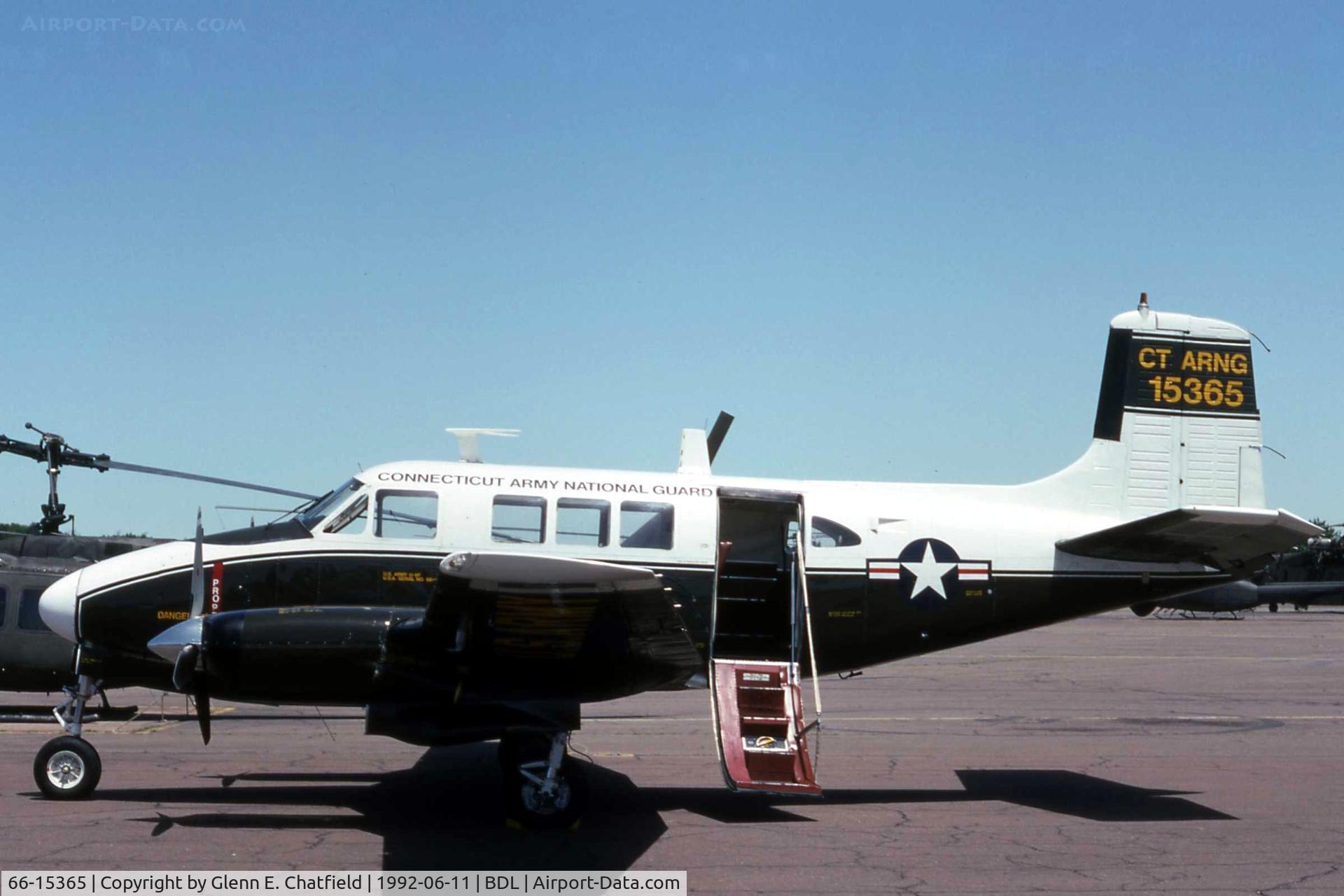 66-15365, 1960 Beech 65 Queen Air C/N LF-8, Here still active as U-8F 66-15365