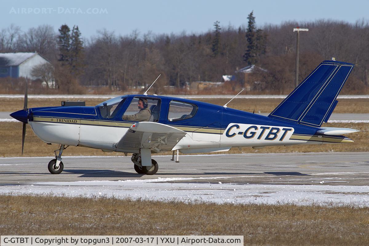C-GTBT, 1989 Socata TB-20 Trinidad C/N 892, taxiing on Alpha.