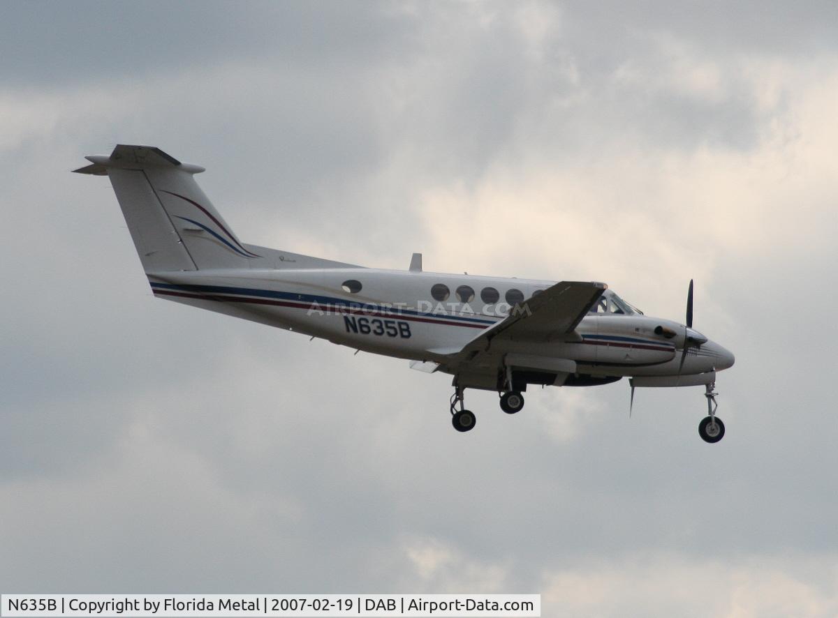 N635B, 1977 Beech A200 C/N BC-49, A-200
