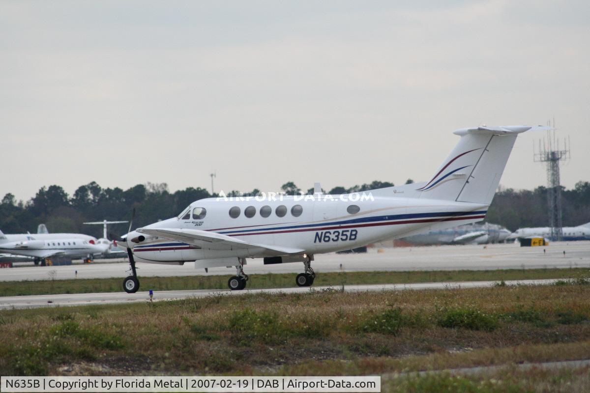 N635B, 1977 Beech A200 C/N BC-49, A-200