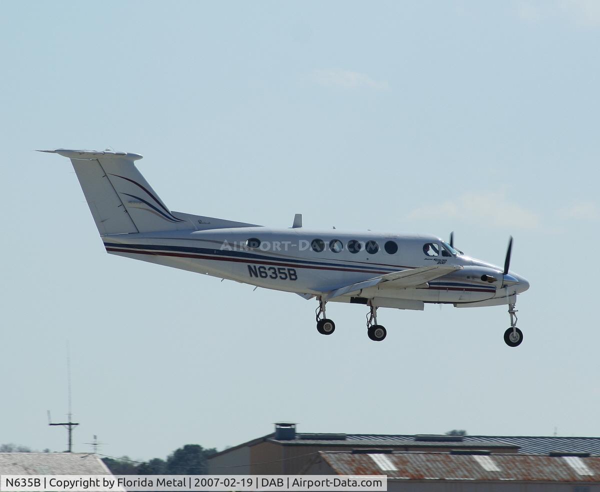 N635B, 1977 Beech A200 C/N BC-49, A-200