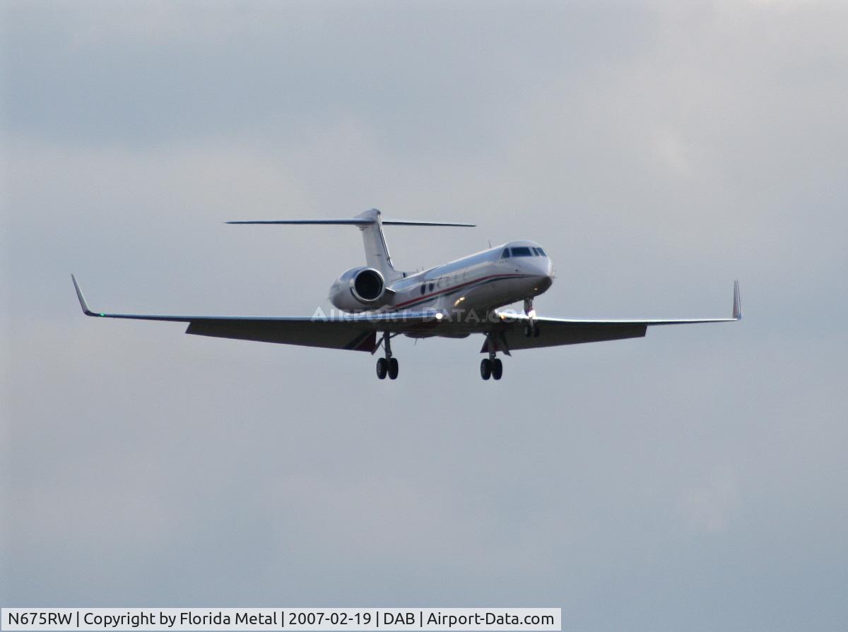 N675RW, 1997 Gulfstream Aerospace G-V C/N 526, Coca Cola