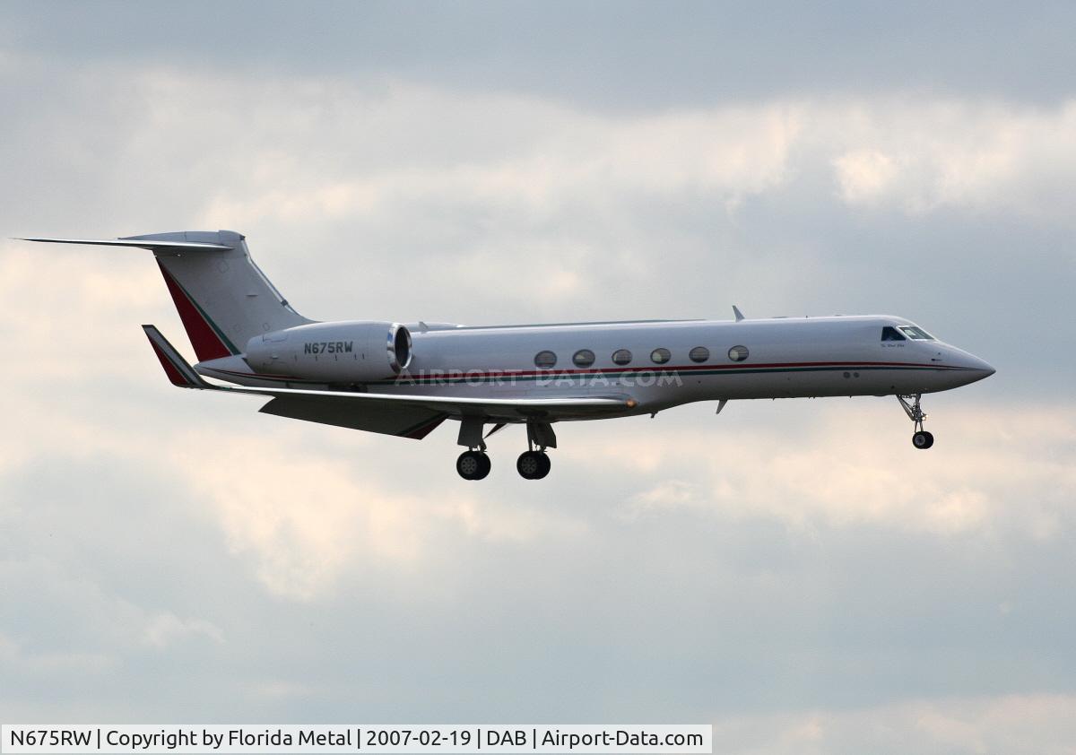 N675RW, 1997 Gulfstream Aerospace G-V C/N 526, Coca Cola
