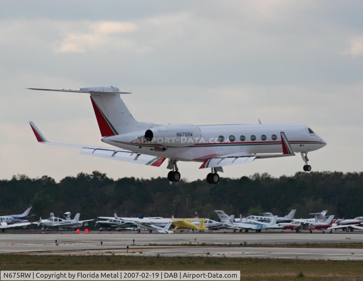 N675RW, 1997 Gulfstream Aerospace G-V C/N 526, Coca Cola