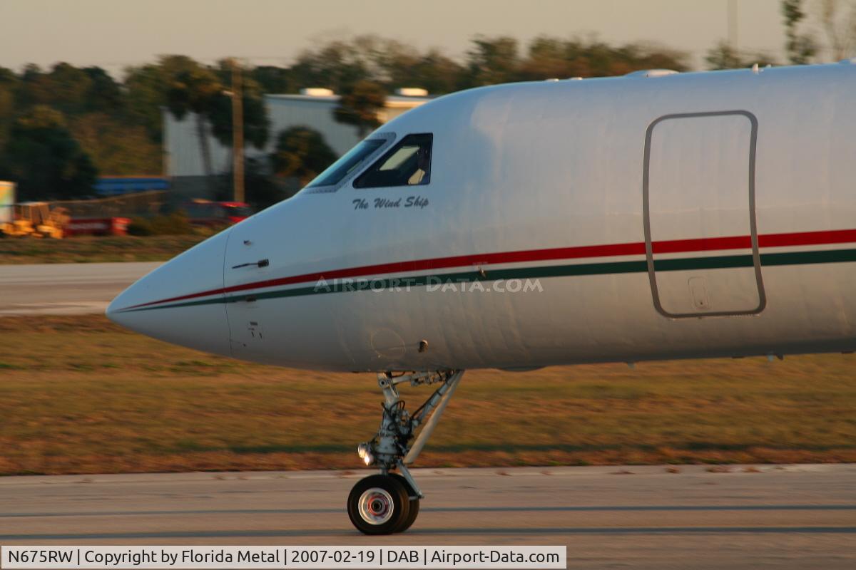 N675RW, 1997 Gulfstream Aerospace G-V C/N 526, Coca Cola