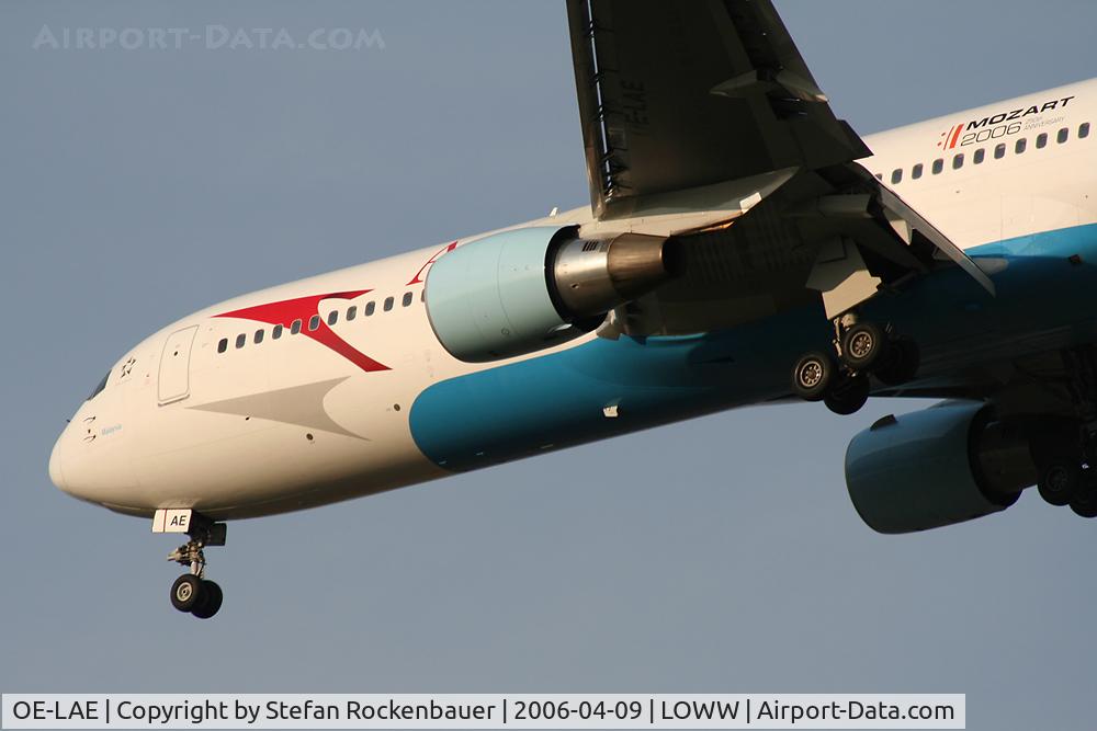 OE-LAE, 2000 Boeing 767-3Z9/ER C/N 30383, Landing at RWY 34.