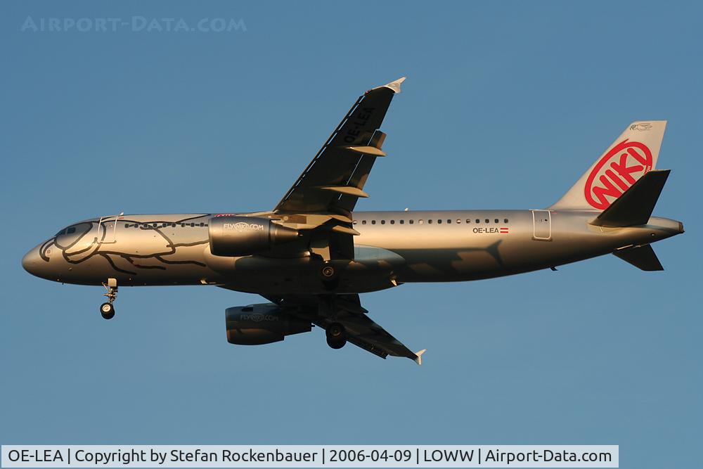 OE-LEA, 2005 Airbus A320-214 C/N 2529, Very short final for RWY 34.