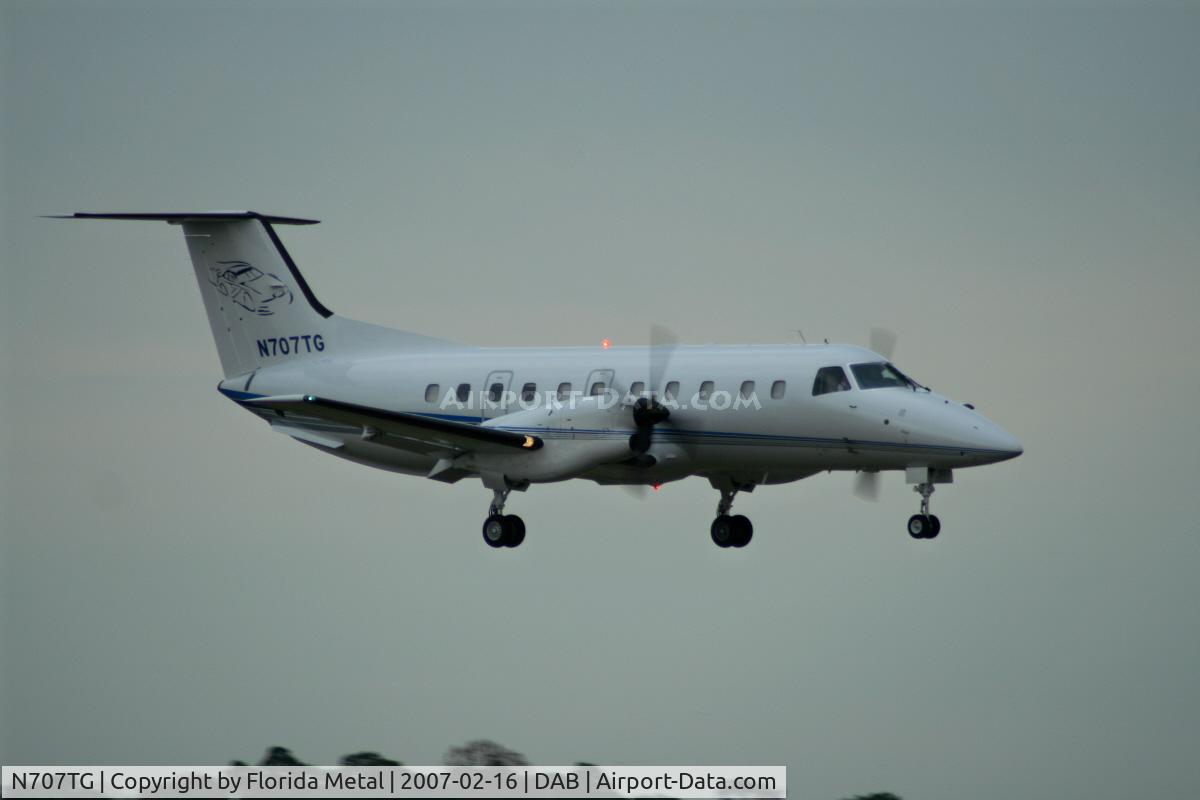 N707TG, 1990 Embraer EMB-120ER Brasilia C/N 120.182, Robbie Gordon