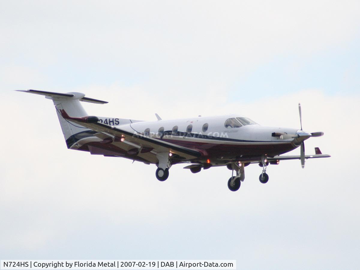 N724HS, 2004 Pilatus PC-12/45 C/N 564, PC-12