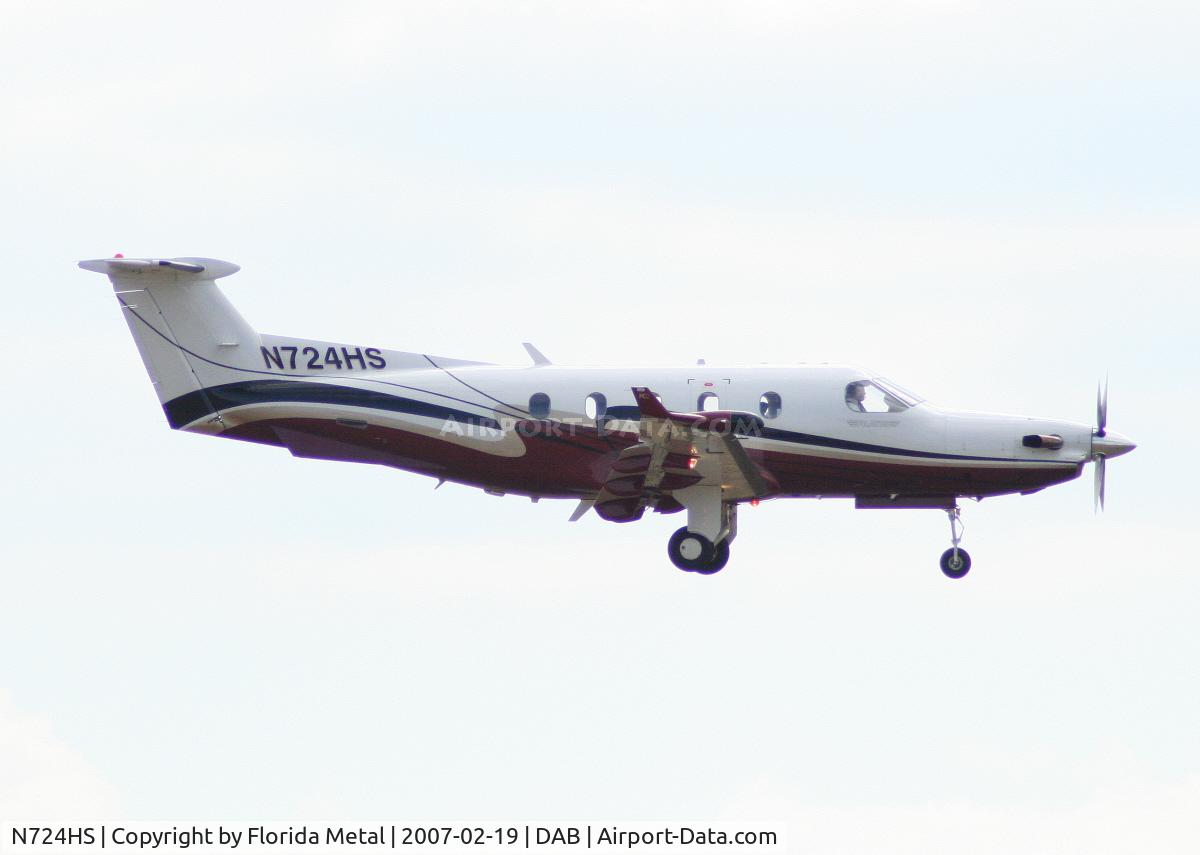 N724HS, 2004 Pilatus PC-12/45 C/N 564, PC-12