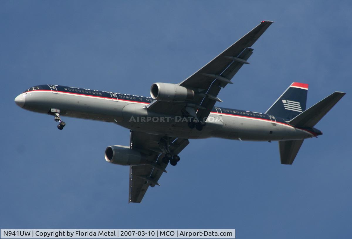 N941UW, 1995 Boeing 757-2B7 C/N 27806, US