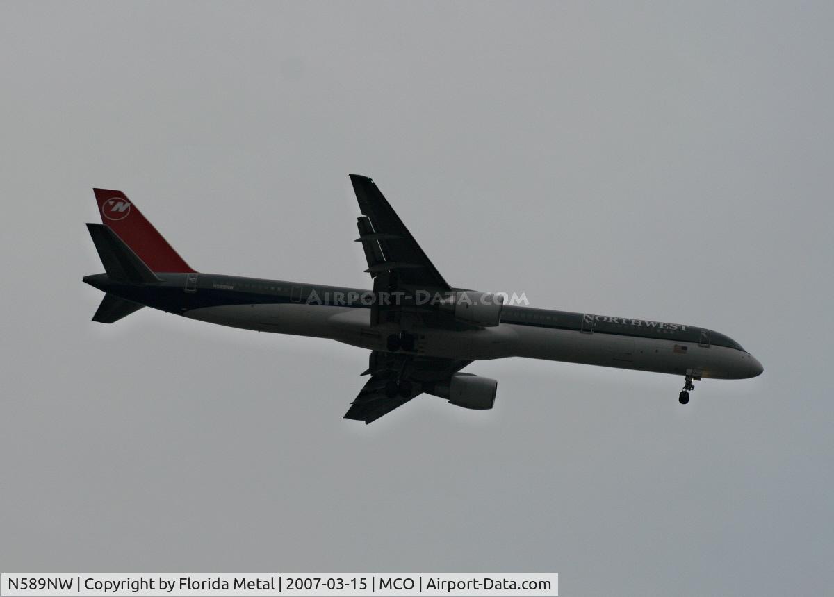 N589NW, 2003 Boeing 757-351 C/N 32989, Northwest