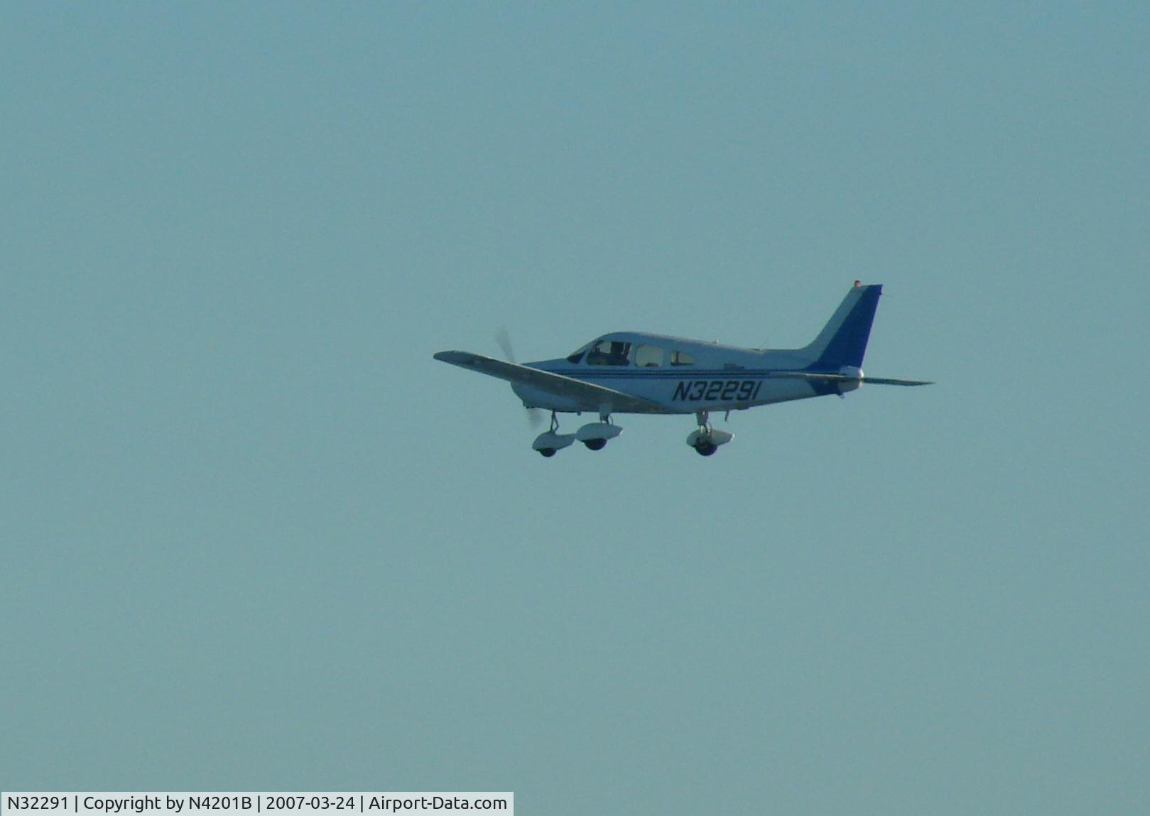N32291, 1974 Piper PA-28-151 C/N 28-7515114, Taken 10 ese of VNY at 7500