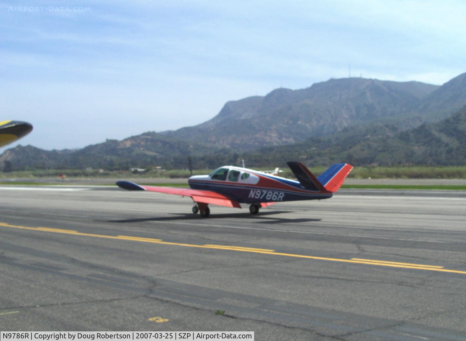 N9786R, 1960 Beech M35 Bonanza C/N D-6299, 1960 Beech M35 BONANZA, Continental IO-470-C 250 Hp, taxi after landing Rwy 22