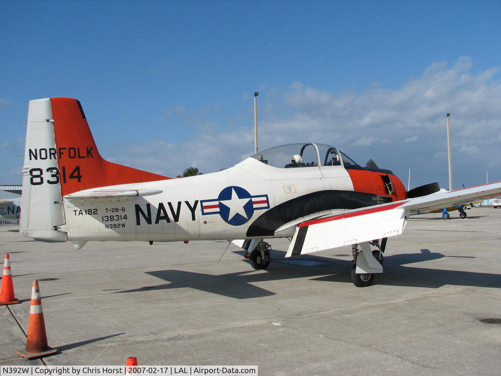 N392W, North American T-28B Trojan C/N 200-385 (138314), Still looking good...