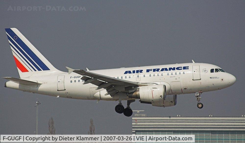 F-GUGF, 2004 Airbus A318-111 C/N 2109, Air France A318-111 on final for RWY11