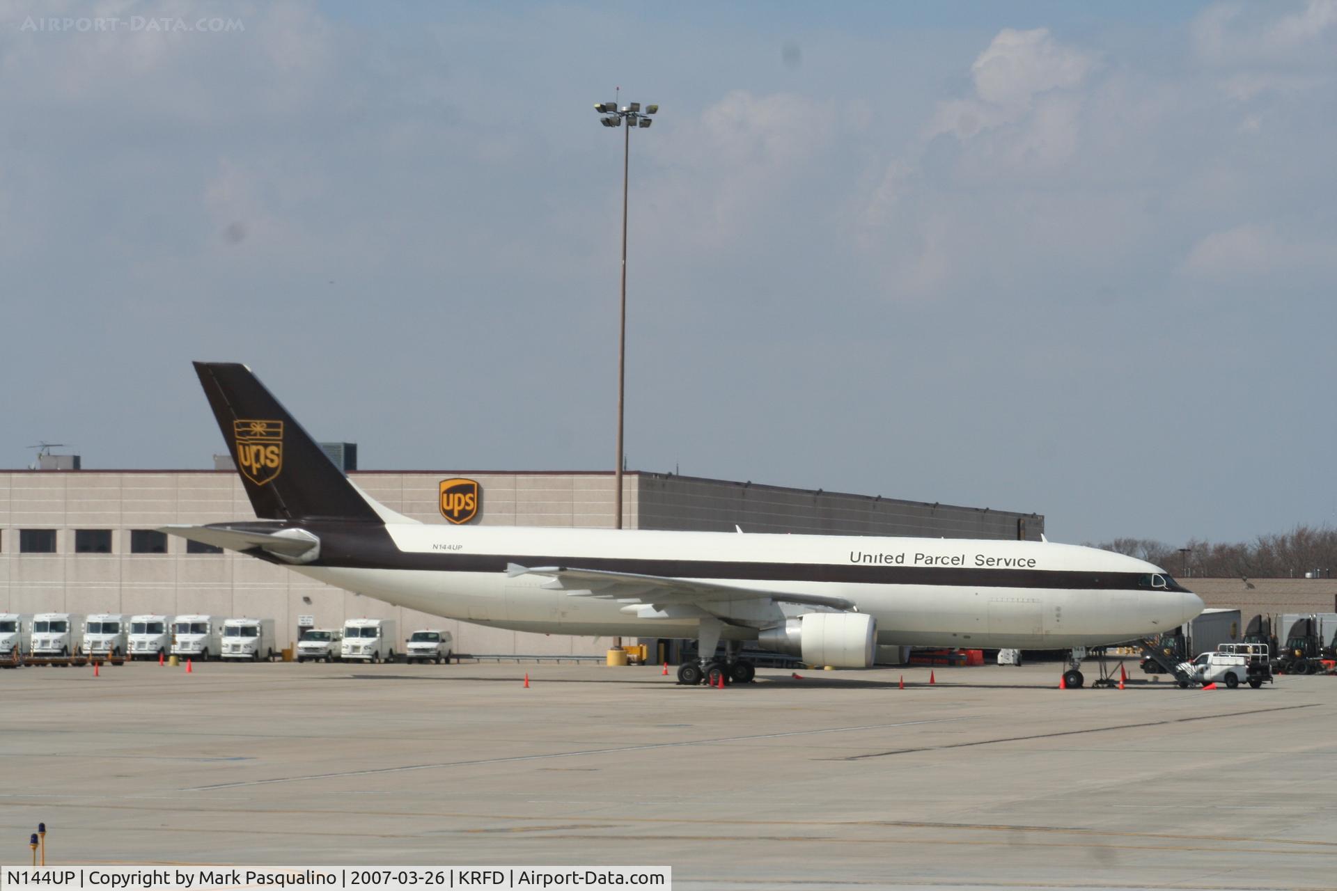 N144UP, 2002 Airbus A300F4-622R C/N 827, Airbus A300 F4-622R