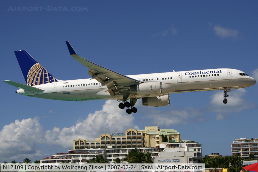 N12109, 1994 Boeing 757-224 C/N 27299, visitor