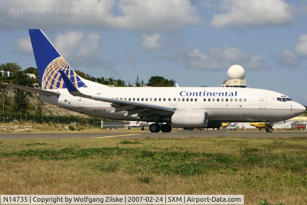 N14735, 1999 Boeing 737-724 C/N 28950, visitor
