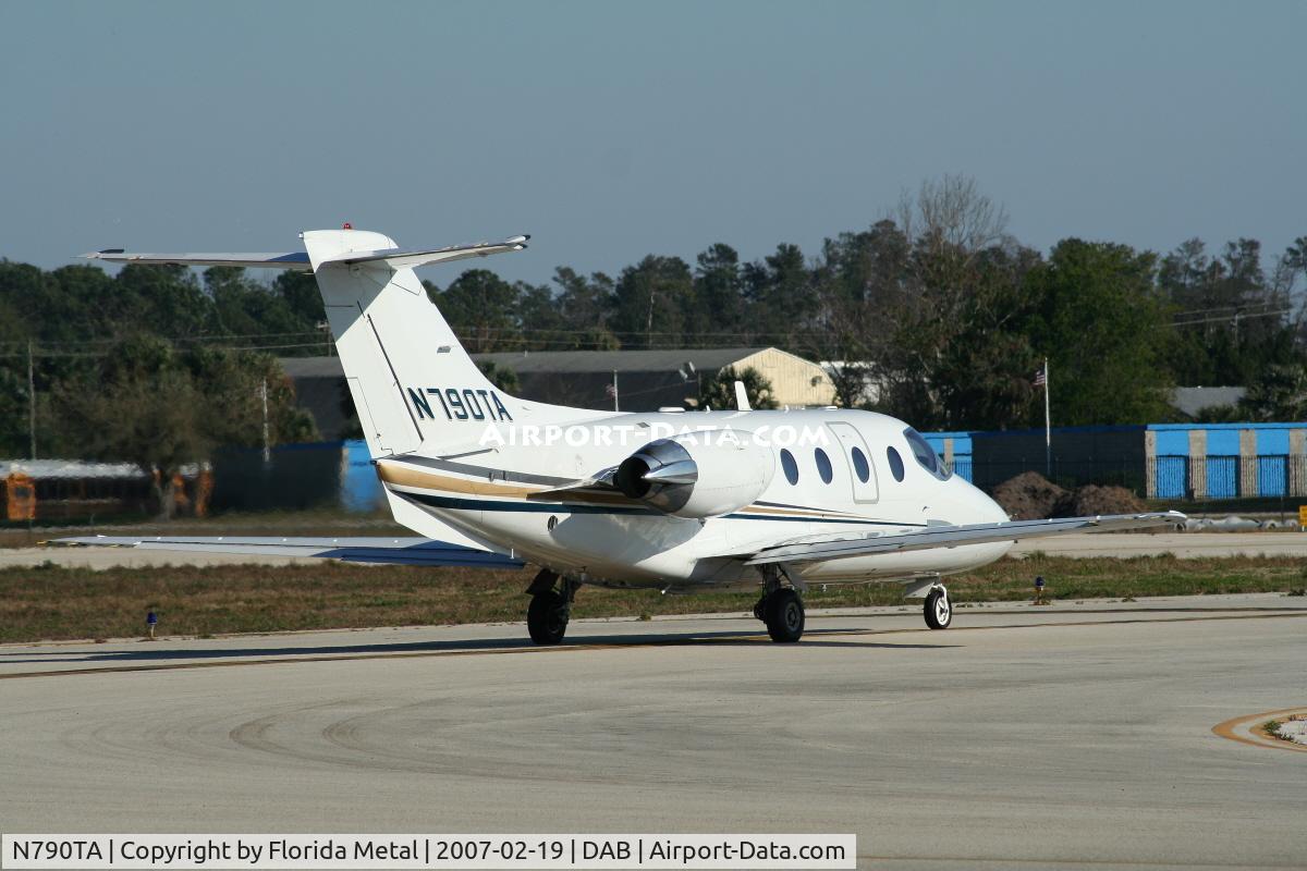 N790TA, 1999 Raytheon Beechjet 400A/Nextant N400XT C/N RK-252, Beech 400