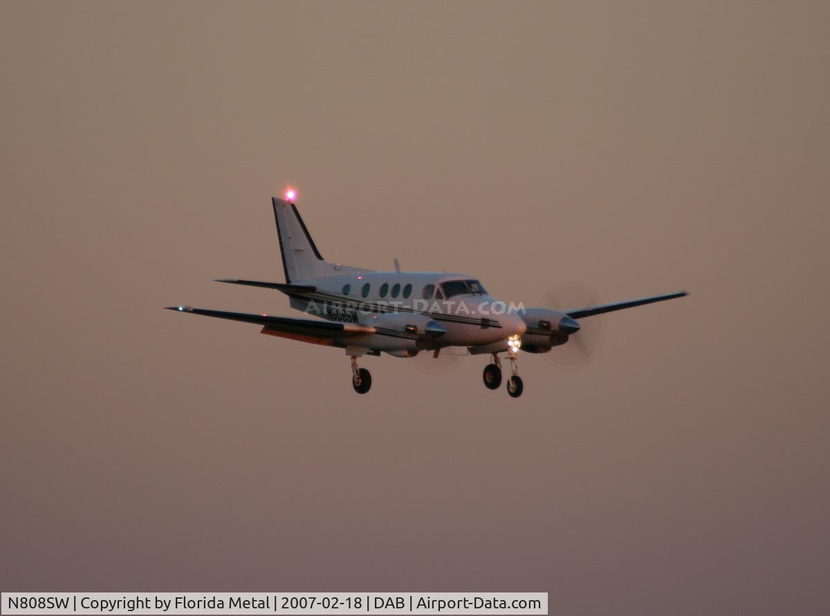 N808SW, 1978 Beech C90 King Air C/N LJ-801, C90