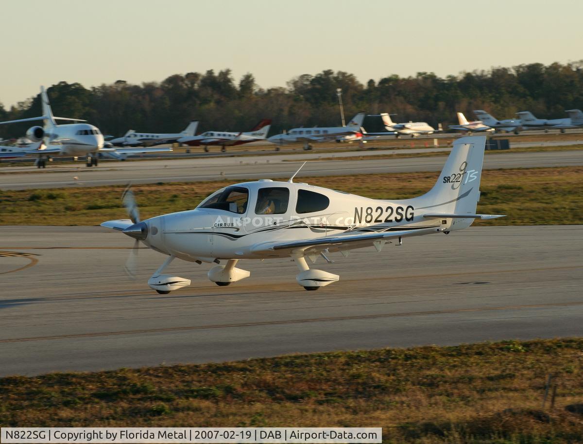 N822SG, 2005 Cirrus SR22 C/N 1503, SR22
