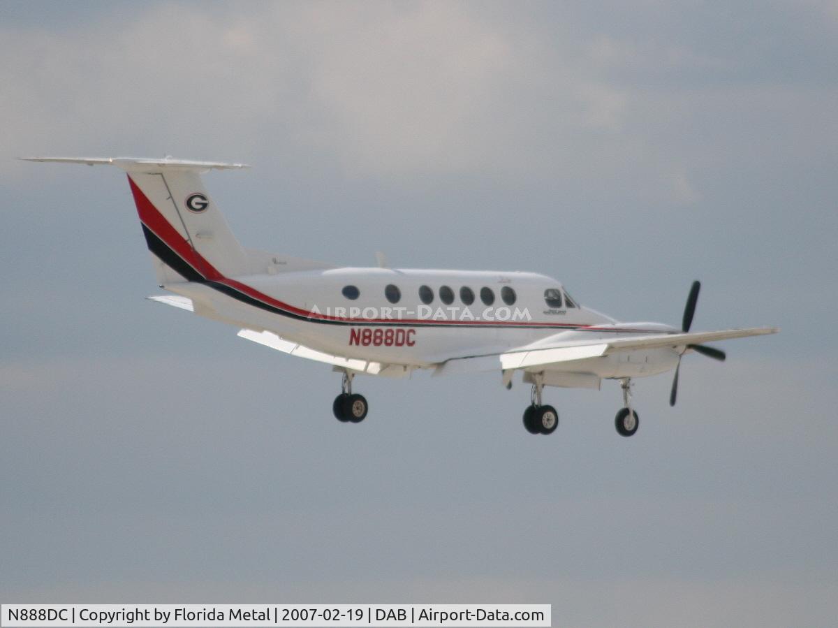 N888DC, 1979 Beech 200 King Air C/N BB-454, B200